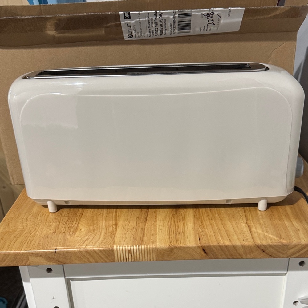 Elegant Cream Toaster
